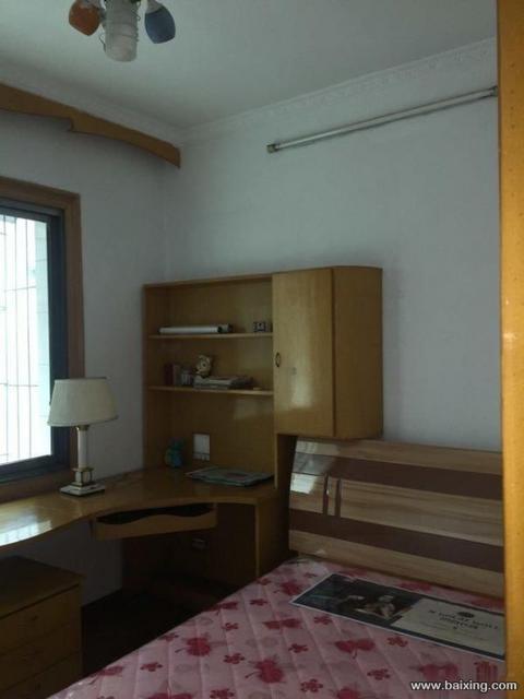 大竹建设路路段，位置好，两边进出方便， 3室2厅2